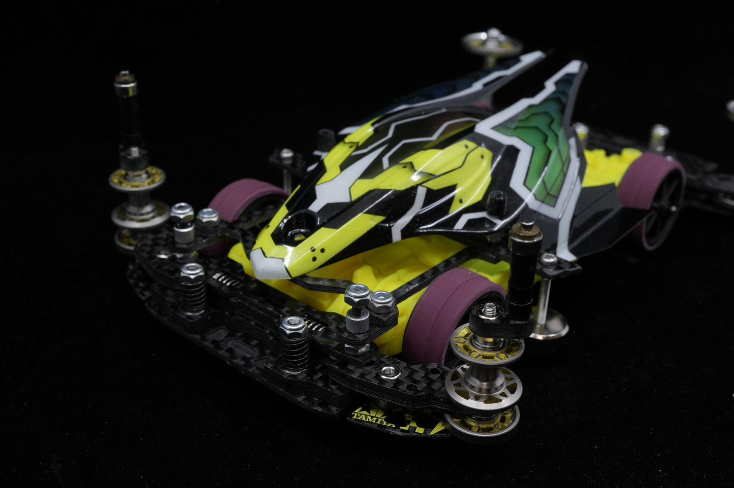 ニ四駆 完成マシン CNC加工 レース即戦力　デュアルリッジ　クリア装甲