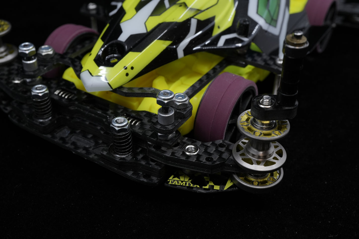 ニ四駆 完成マシン CNC加工 レース即戦力　デュアルリッジ　クリア装甲